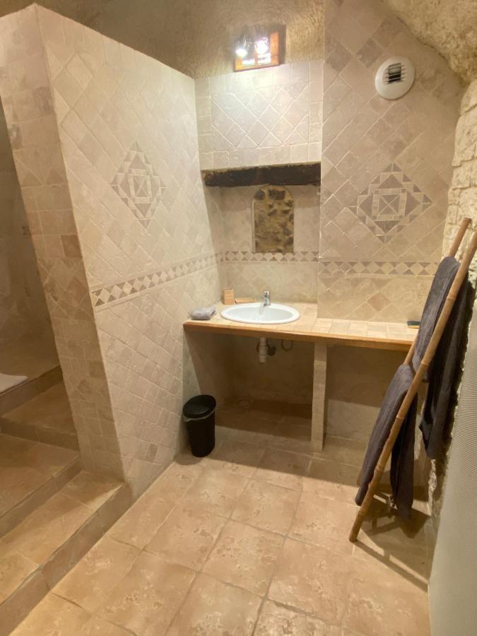 La Fontaine De Vinsobres Hotel Luaran gambar